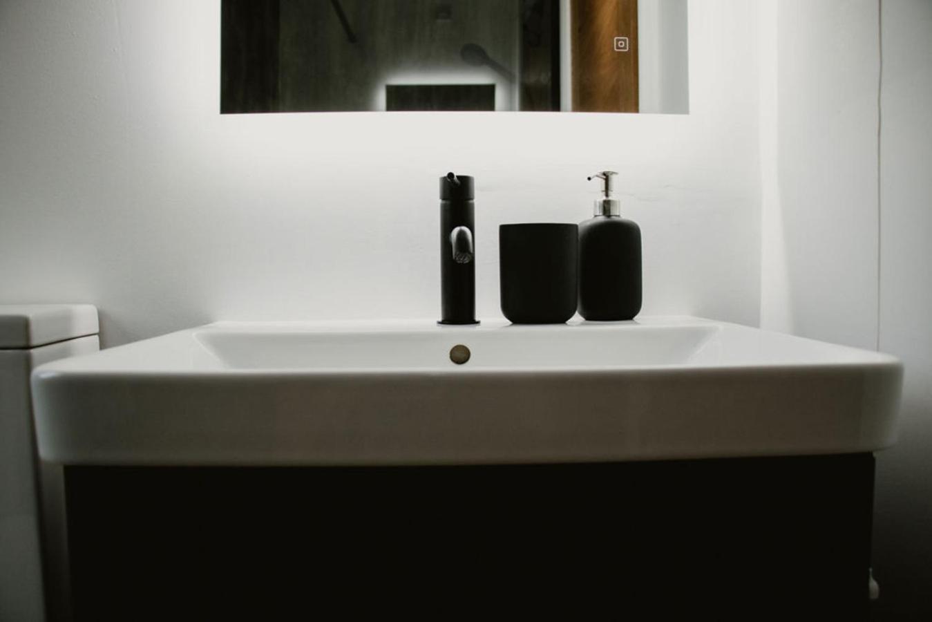 Luxury 2 Bedroom Glamping Pod With Hot Tub At Aganmore Farm Glamping - Pod 2 Ballycastle Buitenkant foto