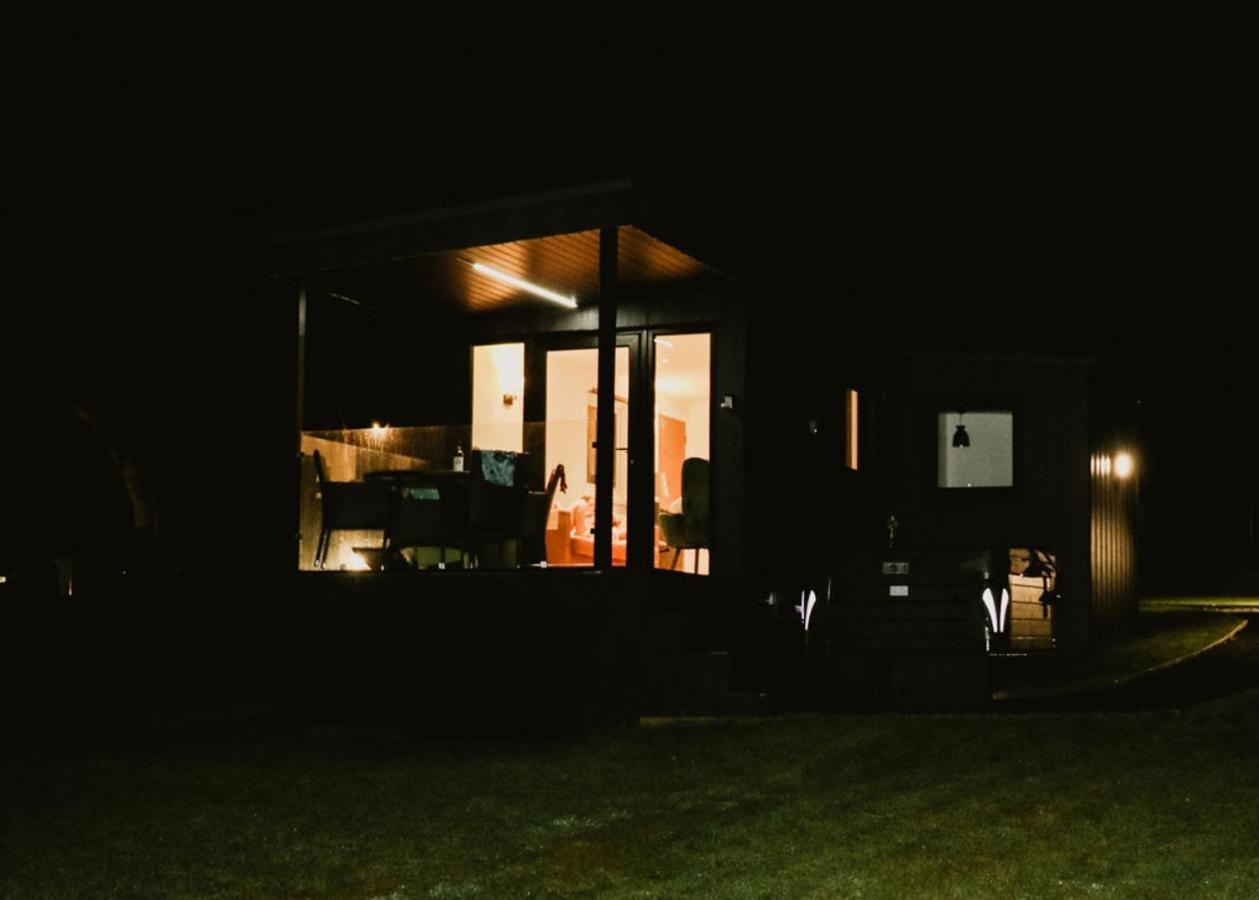 Luxury 2 Bedroom Glamping Pod With Hot Tub At Aganmore Farm Glamping - Pod 2 Ballycastle Buitenkant foto
